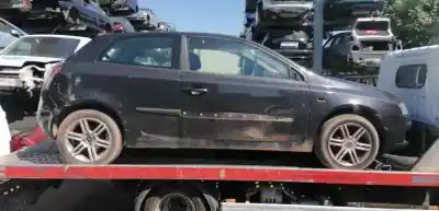 Здавання транспортного засобу FIAT STILO MULTI WAGON (192_) 1.9 D Multijet року 2001 потужний 192A8000