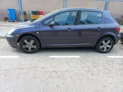 Veicolo di demolizione PEUGEOT 307 (S1) XR Clim Plus dell'anno 2005 alimentato 9HY