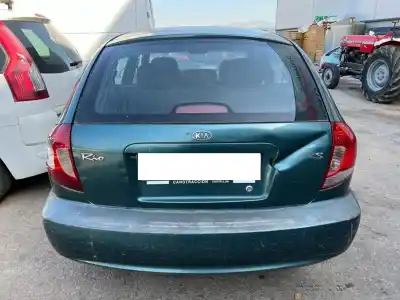 Veículo de Sucata KIA RIO Ipanema Berlina do ano 2004 alimentado A3D