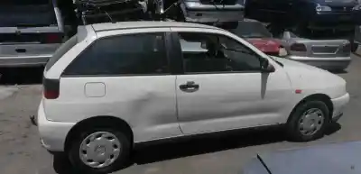 Veículo de Sucata seat ibiza (6k) básico do ano 1997 alimentado aex