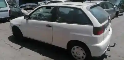 Veículo de Sucata seat ibiza (6k) básico do ano 1997 alimentado aex