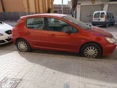Vehicul casat peugeot 307 (s1) xr al anului 2004 alimentat rhy