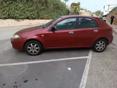 Sloopvoertuig chevrolet lacetti se van het jaar 2004 aangedreven f14d3