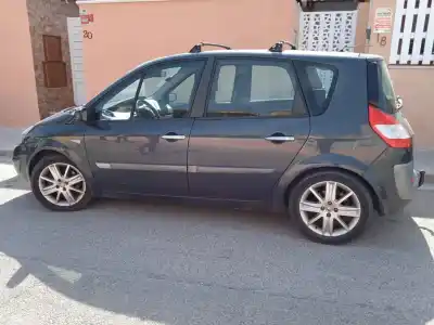 Veículo de Sucata renault scenic ii exception do ano 2005 alimentado f9q812