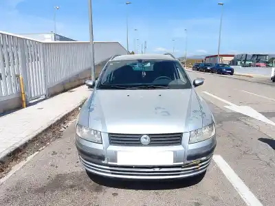 Veicolo di demolizione FIAT STILO (192) 1.9 JTD CAT dell'anno 2004 alimentato 192A1000