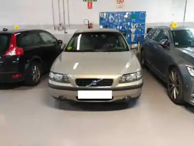 Veículo de Sucata volvo s60 i (384) 2.4 do ano 2003 alimentado b5244s
