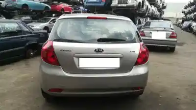 Veicolo di demolizione kia cee´d sporty wagon concept dell'anno 2008 alimentato d4fbl