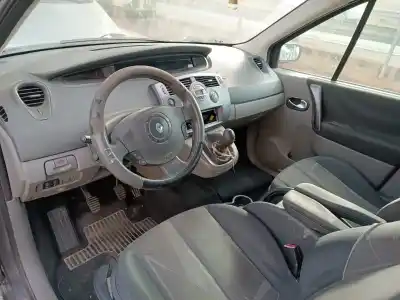 Scrapping Vehicle RENAULT SCENIC II Confort Authentique of the year 2005 powered K4M782