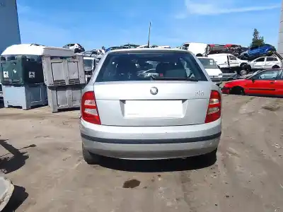 Vehicul casat skoda                                              fabia (6y2/6y3)                                                                                                                                                                                                                                            attractive                                                                                                                                                                                                                                                 al anului 2002 alimentat aub
