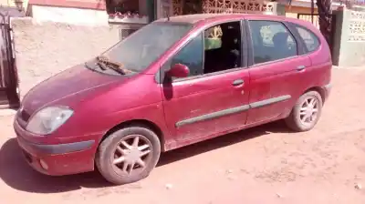 Scrapping Vehicle renault scenic (ja..) 1.9 dci authentique of the year 2001 powered f9q732