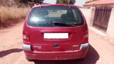 Scrapping Vehicle renault scenic (ja..) 1.9 dci authentique of the year 2001 powered f9q732