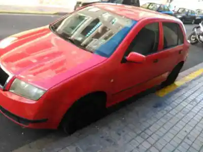 Veículo de Sucata skoda fabia (6y2/6y3) comfort do ano 2001 alimentado azf