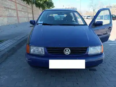 Veículo de Sucata volkswagen polo berlina (6n1) open air do ano 1996 alimentado aex