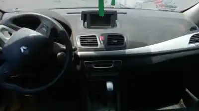 Veículo de Sucata renault megane iii berlina 5 p business do ano 2010 alimentado k9k836