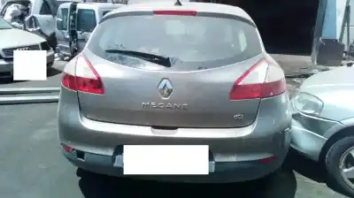 Veículo de Sucata renault megane iii berlina 5 p business do ano 2010 alimentado k9k836