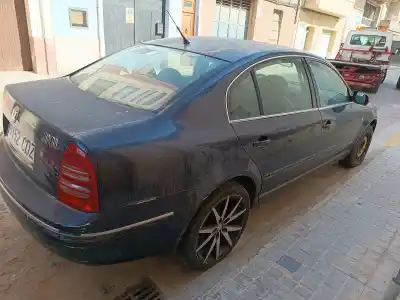 Scrapping Vehicle skoda superb (3u4) collection of the year 2003 powered aym