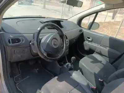 Veículo de Sucata renault grand modus dynamique do ano 2009 alimentado d4f764