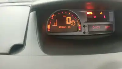 Veículo de Sucata renault grand modus dynamique do ano 2009 alimentado d4f764