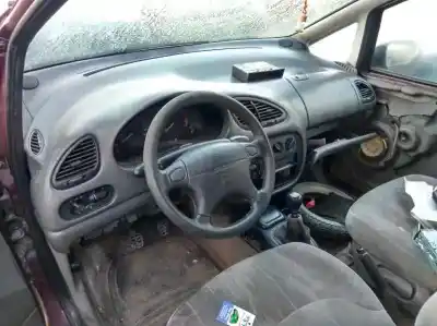 Veículo de Sucata FORD GALAXY (VX) CLX do ano 1996 alimentado 1Z