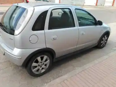 Veículo de Sucata opel corsa c essentia do ano 2006 alimentado z13dt