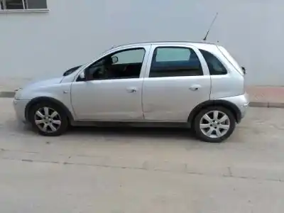 Veículo de Sucata opel corsa c essentia do ano 2006 alimentado z13dt