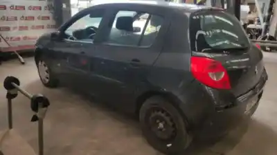 Здавання транспортного засобу renault clio iii exception року 2007 потужний d4f740