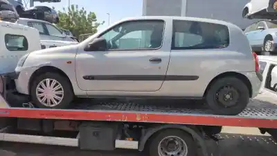 Утилизация автомобиля renault clio ii fase ii (b/cb0) billabong года 2003 питание d7f g7