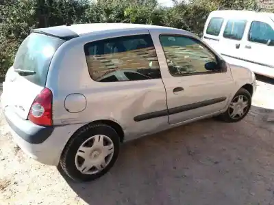 Здавання транспортного засобу renault clio ii fase ii (b/cb0) authentique 58 cv / 43 kw року 2004 потужний d7f746