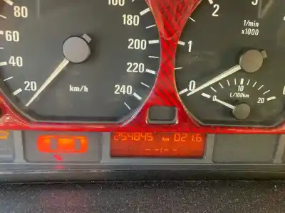 Verschrottungsfahrzeug bmw serie 3 berlina (e46) 320d des jahres 2005 angetrieben 204d4