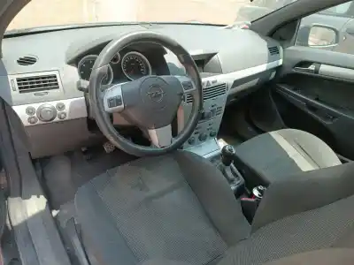 Здавання транспортного засобу opel astra gtc cosmo року 2006 потужний z17dth
