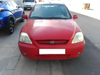 Veicolo di demolizione kia rio ipanema berlina dell'anno 2004 alimentato a5d