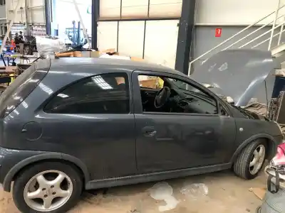 Vehicul casat opel corsa c cosmo al anului 2006 alimentat z13dt