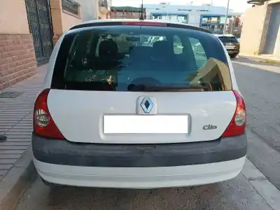 Здавання транспортного засобу renault clio ii fase ii (b/cb0) authentique року 2003 потужний d4f712