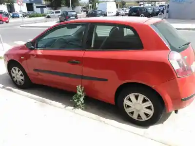 Veicolo di demolizione fiat stilo (192) 1.2 16v dell'anno 2003 alimentato 188a5000