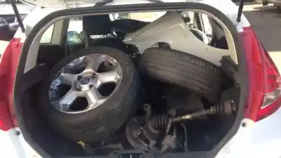 Veicolo di demolizione FORD FIESTA (CB1) Ambiente dell'anno 2011 alimentato KVJA