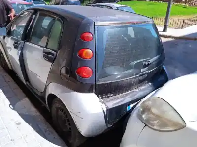 Sloopvoertuig smart forfour (454) 1.3 (454.031) van het jaar 2004 aangedreven 135930