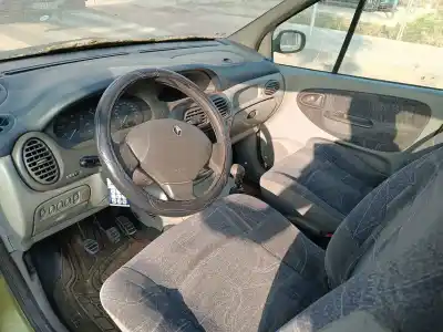 Scrapping Vehicle RENAULT SCENIC (JA..) 1.6 16V Authentique (JA0B/11) of the year 2000 powered K4M700