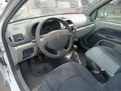 Scrapping Vehicle renault clio ii fase ii (b/cb0) pack authentique 58 cv / 43 kw of the year 2001 powered d7f726 Scrapping Vehicle renault clio ii fase ii (b/cb0) pack authentique 58 cv / 43 kw of the year 2001 powered d7f726