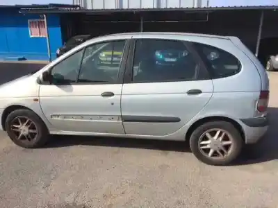 Scrapping Vehicle RENAULT SCENIC (JA..) 1.9 DCI Authentique of the year 2001 powered F9Q732