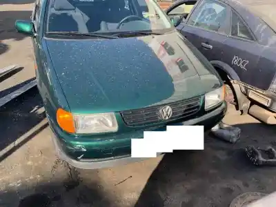 Veículo de Sucata volkswagen polo berlina (6n1) air do ano 1998 alimentado apq