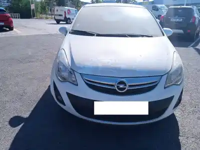 Veicolo di demolizione opel corsa d catch me dell'anno 2013 alimentato a10xep