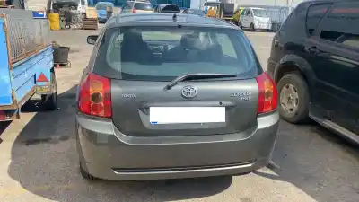 Veículo de Sucata toyota corolla (e12) 2.0 d-4d sol sedán do ano 2004 alimentado 1cdftv