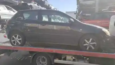 Veículo de Sucata toyota corolla (e12) 1.6 16v do ano 2004 alimentado 3zzfe