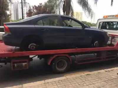 Veículo de Sucata volvo s60 i (384) 2.4 do ano 2001 alimentado b5244s