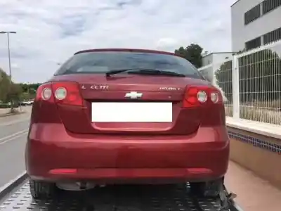 Veículo de Sucata chevrolet lacetti cdx do ano 2007 alimentado f16d3