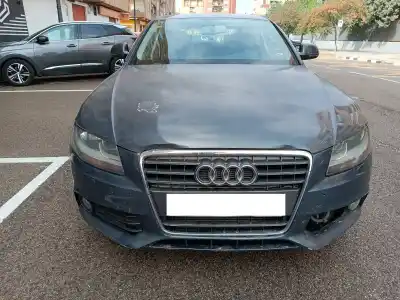Veículo de Sucata audi a4 b8 (8k2) 2.0 tdi do ano 2008 alimentado cag