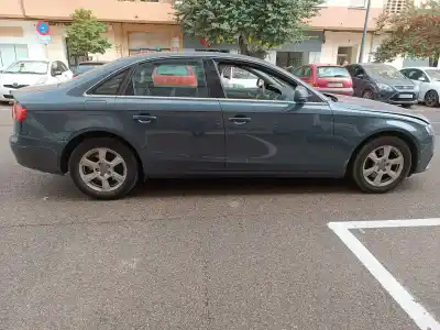 Veículo de Sucata audi a4 b8 (8k2) 2.0 tdi do ano 2008 alimentado cag