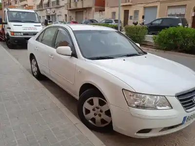 Veículo de Sucata hyundai sonata (nf) 2.0 crdi comfort i do ano 2008 alimentado d4ea