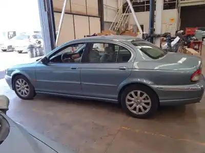 Sloopvoertuig jaguar x-type i (x400) 2.5 v6 a las 4 ruedas van het jaar 2002 aangedreven xb