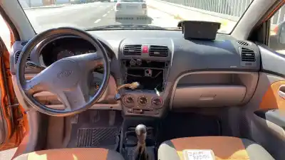 Veículo de Sucata kia picanto 1.1 active do ano 2005 alimentado g4hc